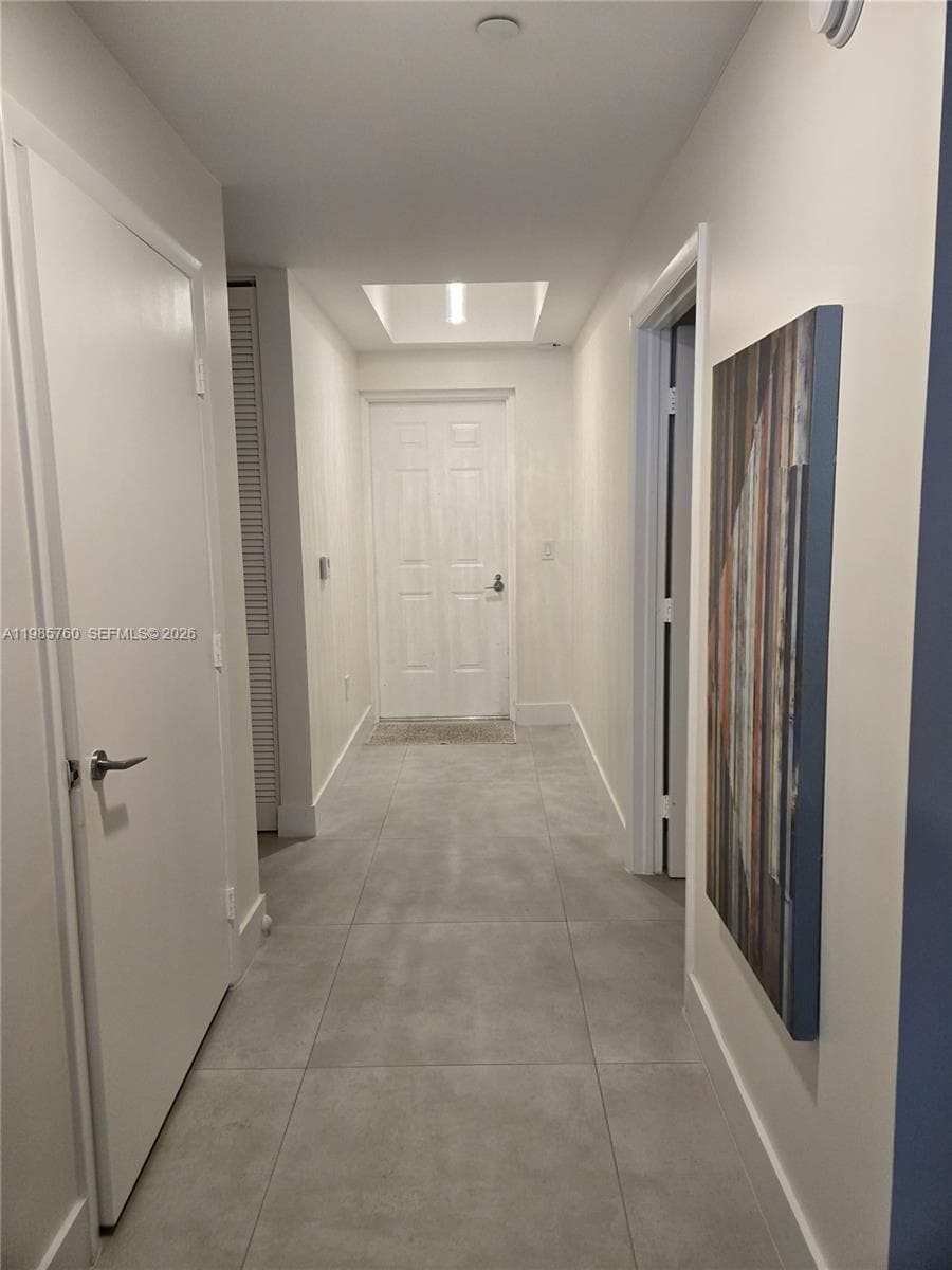 3340 NE 190th St 606 photo 4