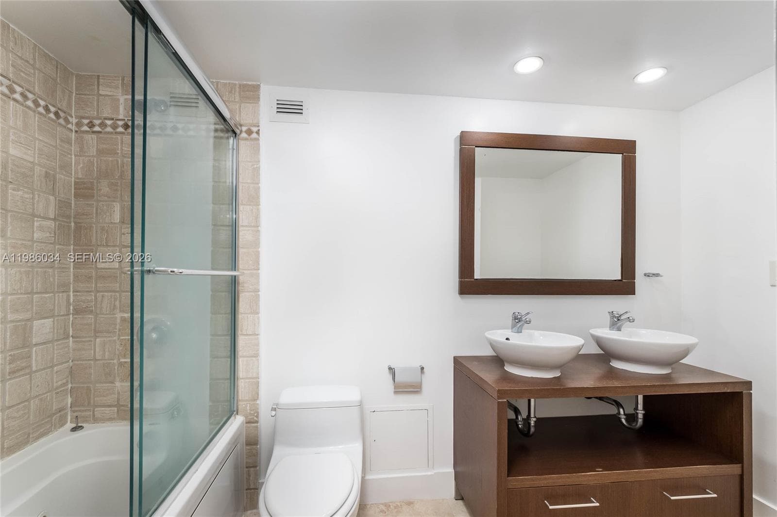 2301 Collins Ave 1512 photo 11