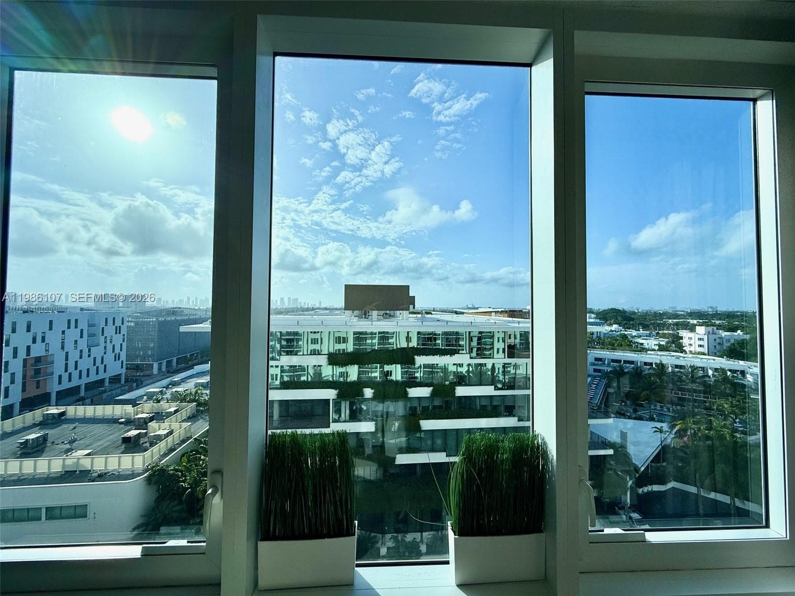 2301 Collins Ave 931 photo 4