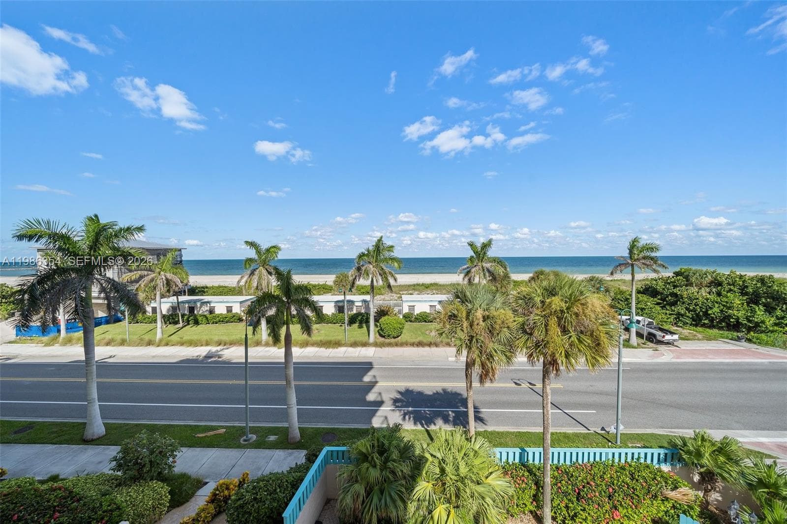 355 E Ocean Dr 401 photo 2