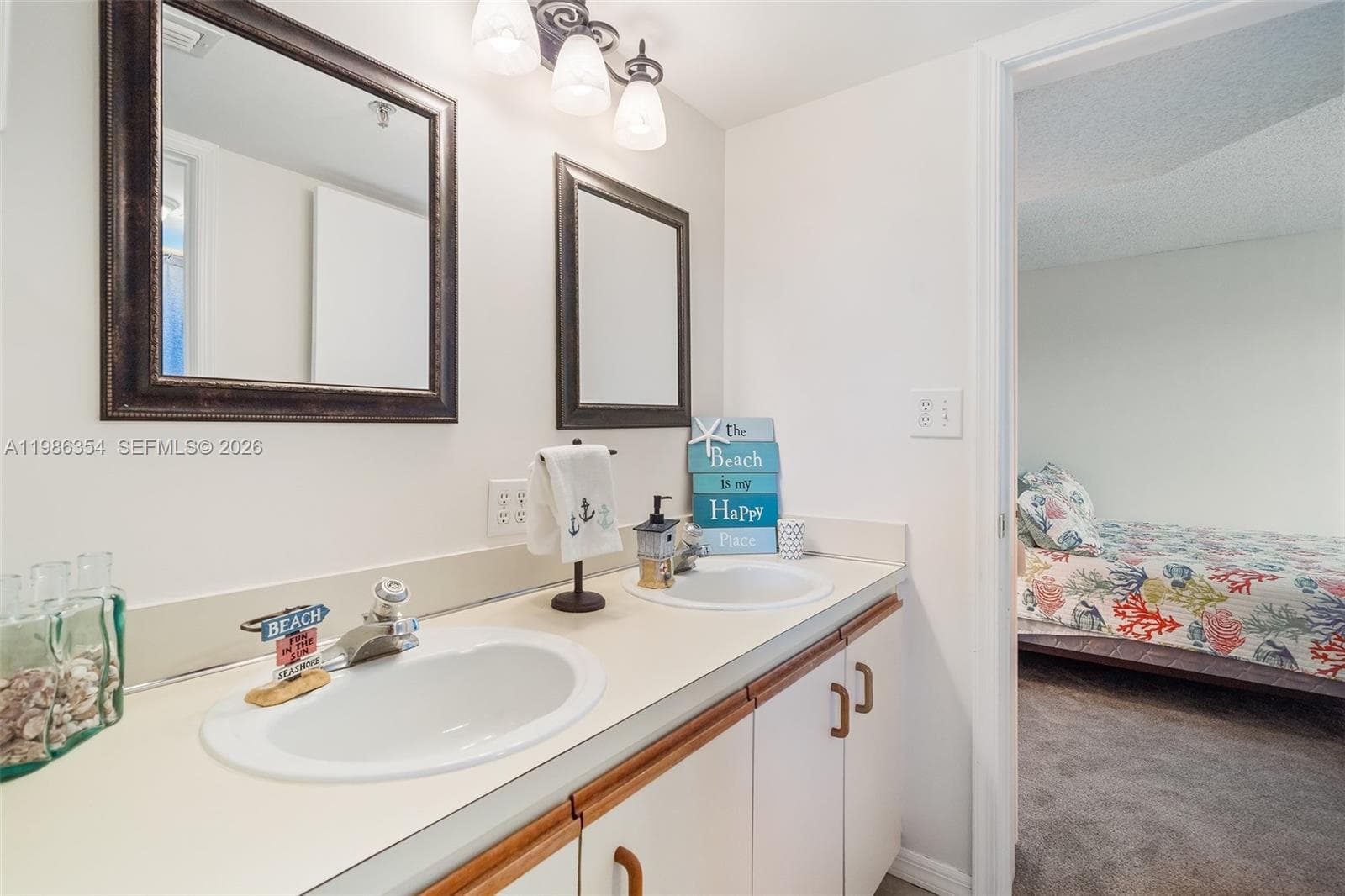 355 E Ocean Dr 401 photo 18