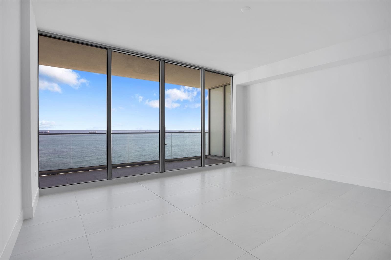 151 N Seabreeze Boulevard 1204 photo 20