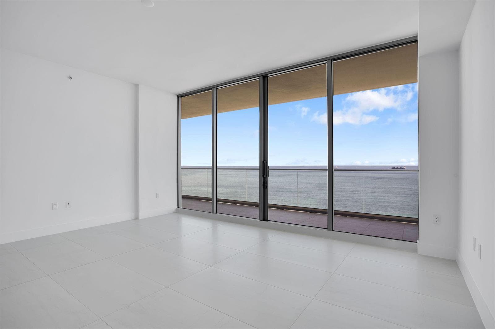 151 N Seabreeze Boulevard 1204 photo 21