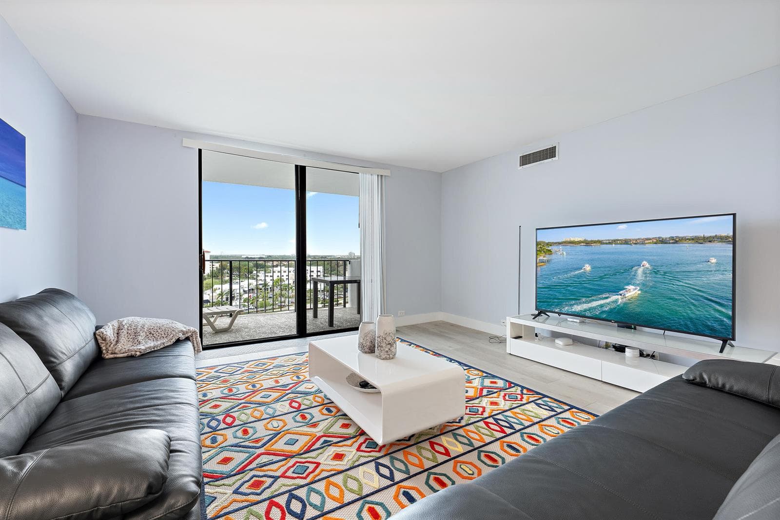 1200 Marine Way 915 (ph7) photo 2