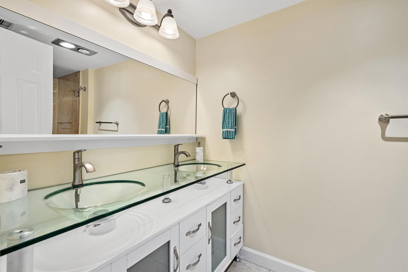 1200 Marine Way 915 (ph7) photo 12