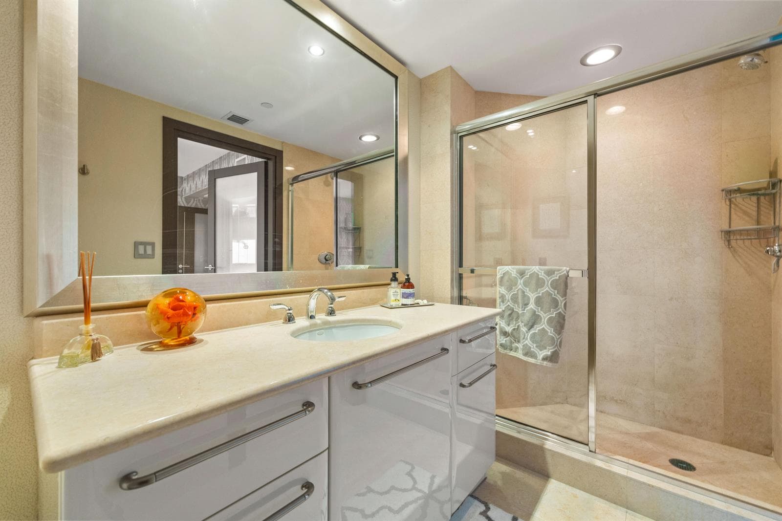 3101 S Ocean Drive 3105 photo 18