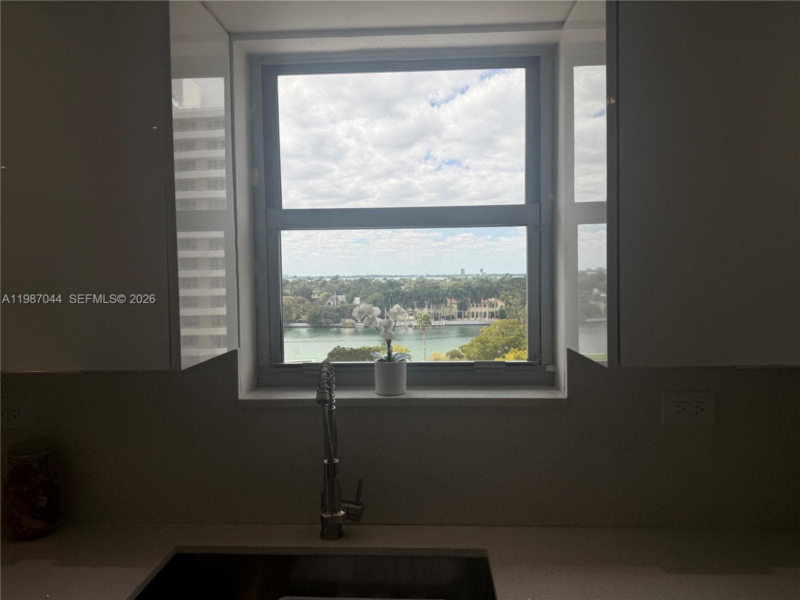 5555 Collins Ave 8R photo 23
