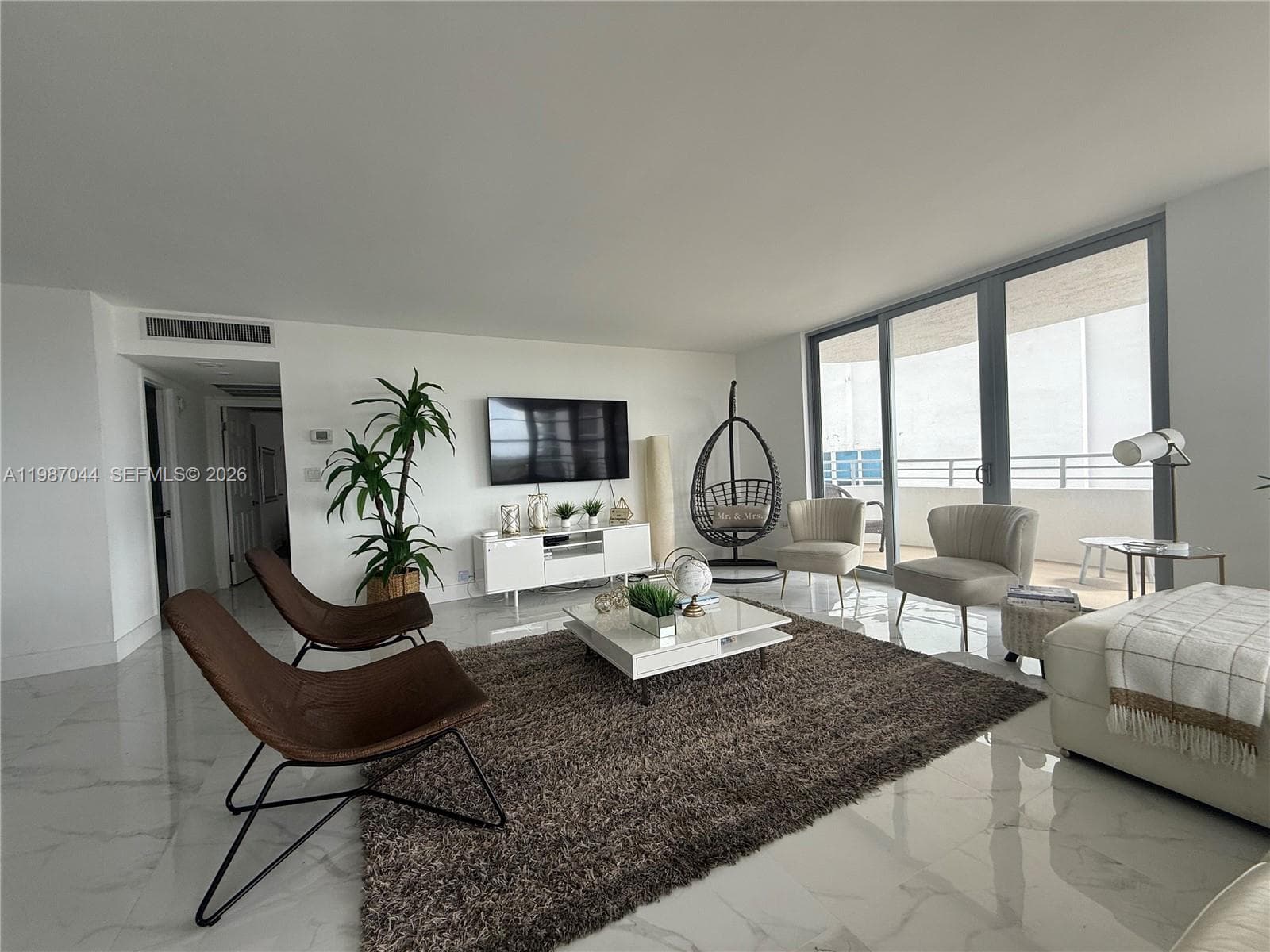 5555 Collins Ave 8R photo 2