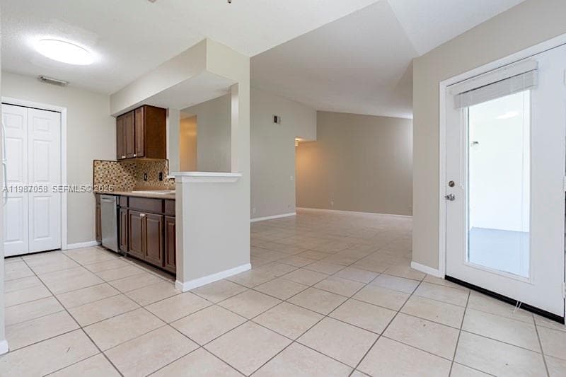815 W Boynton Beach Blvd 10-205 photo 14