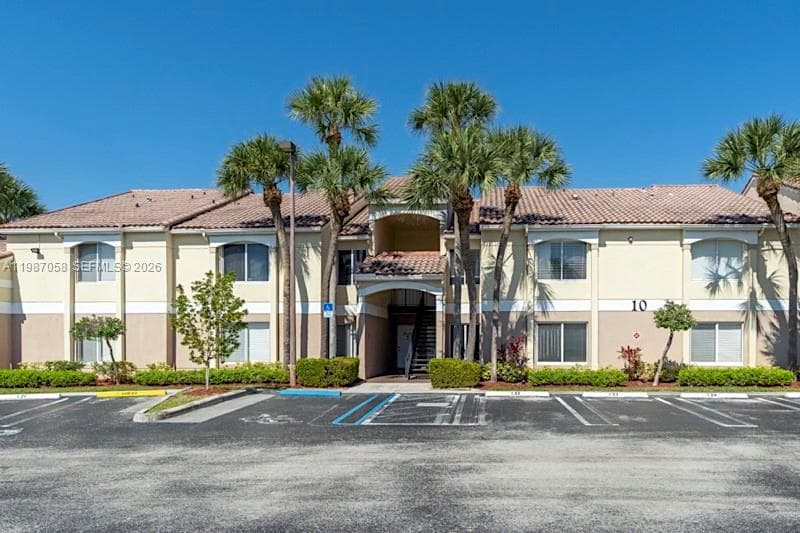 815 W Boynton Beach Blvd 10-205 photo 4