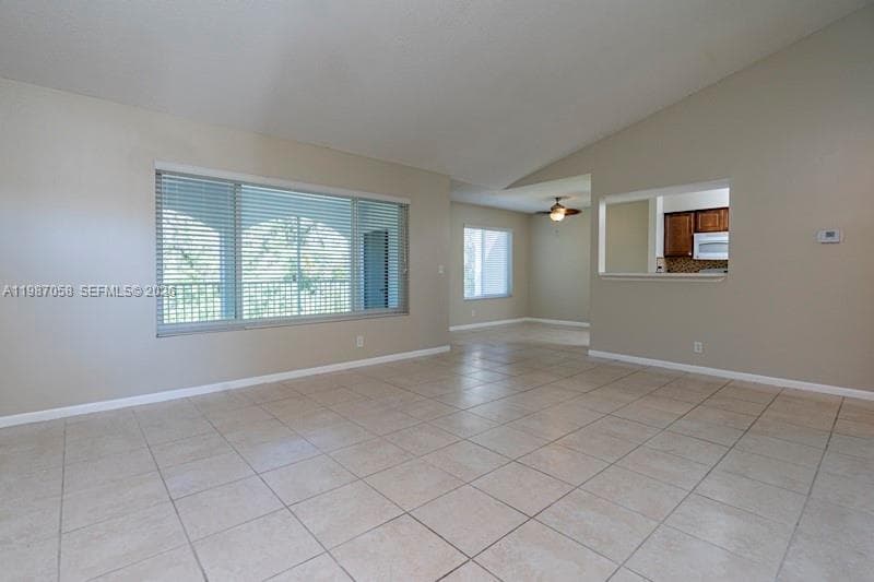 815 W Boynton Beach Blvd 10-205 photo 8