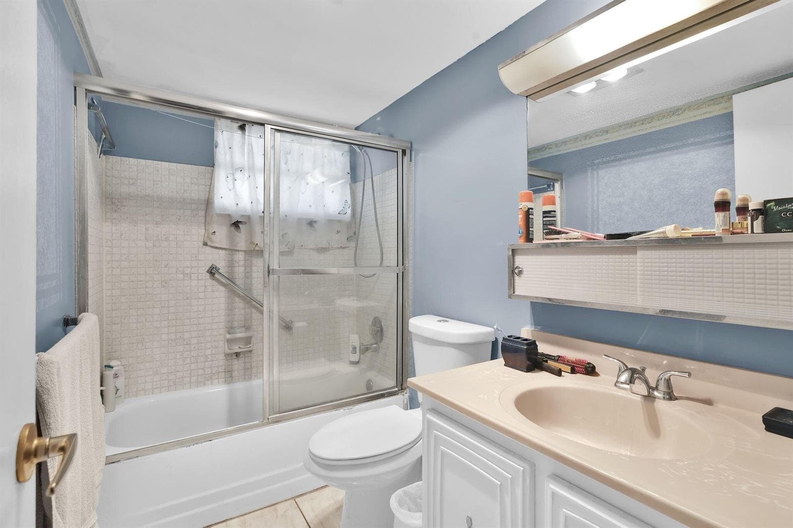 711 Lori Drive 204 photo 13