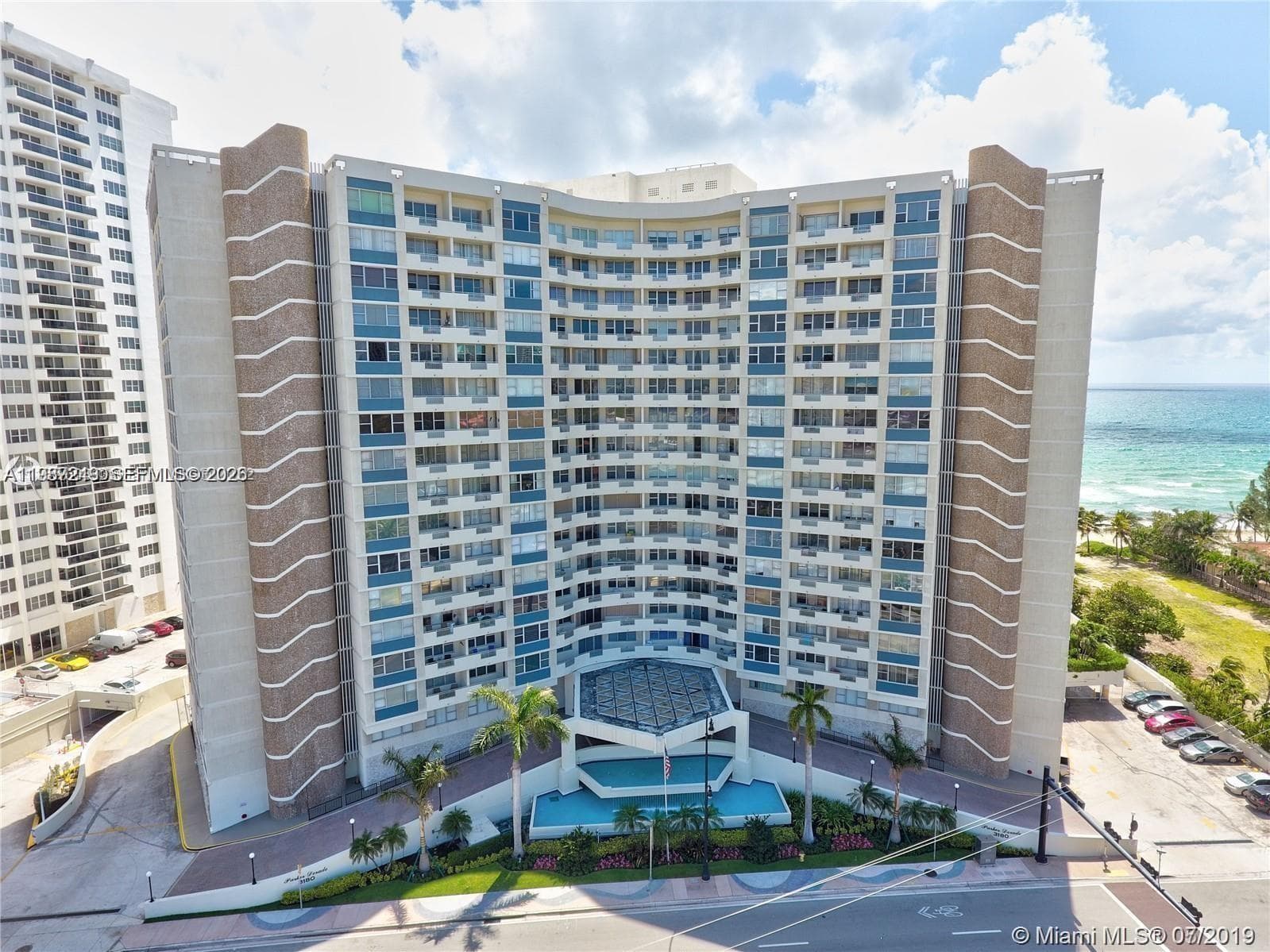 3180 S Ocean Dr 509 photo 23