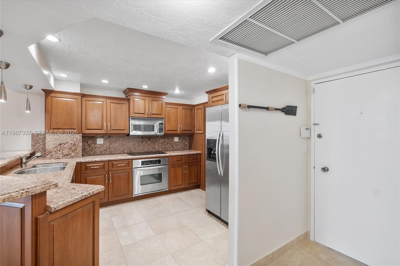 5555 Collins Ave 11A photo 13