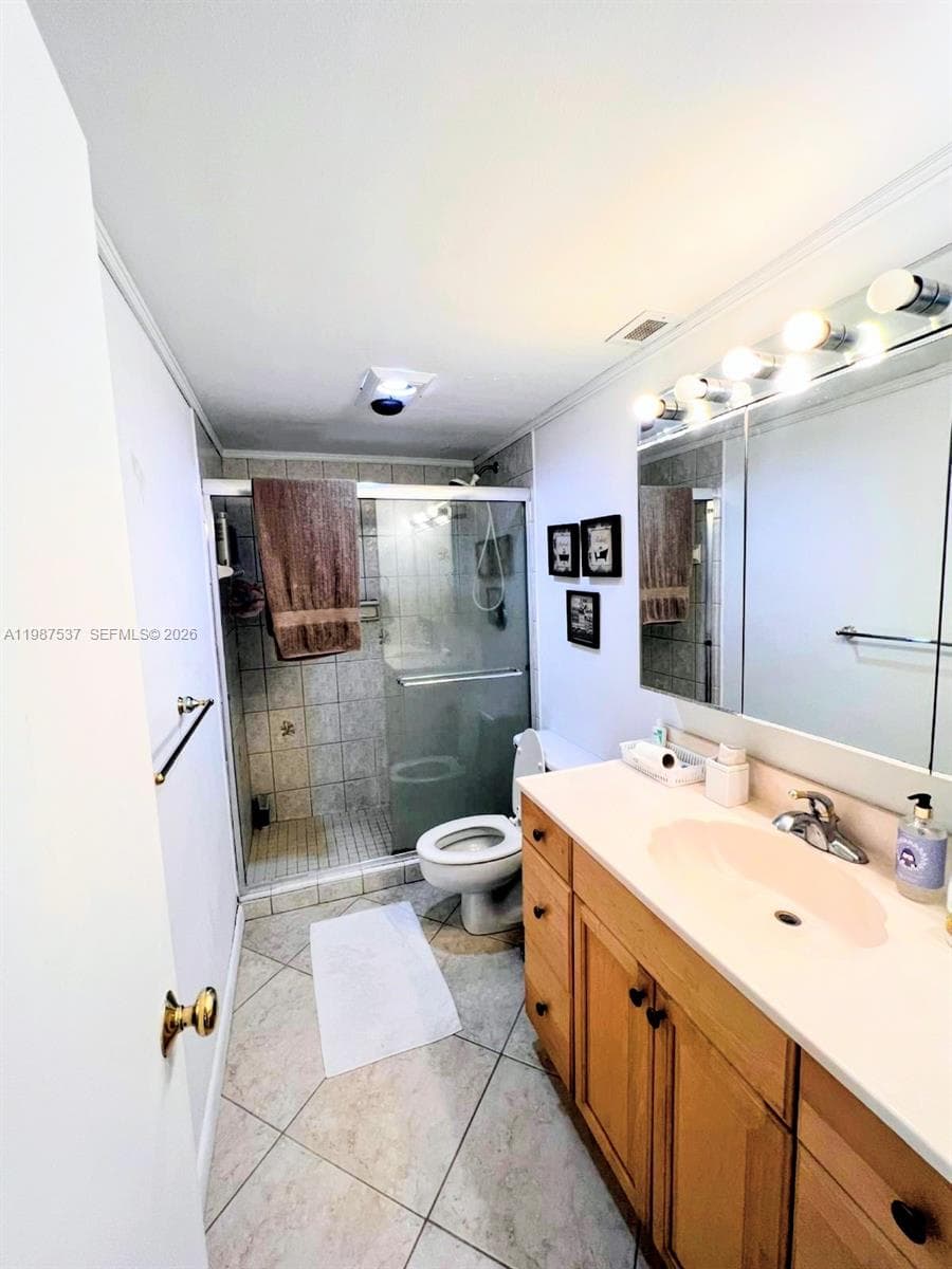 300 Bayview Dr 915 photo 25