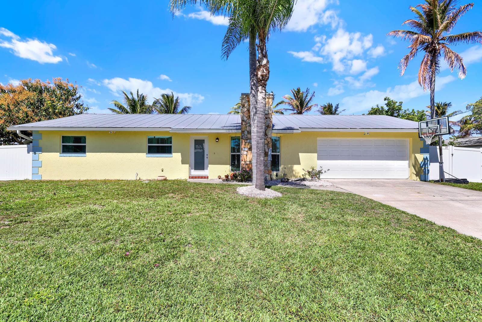 1902 Mimosa Avenue photo 15