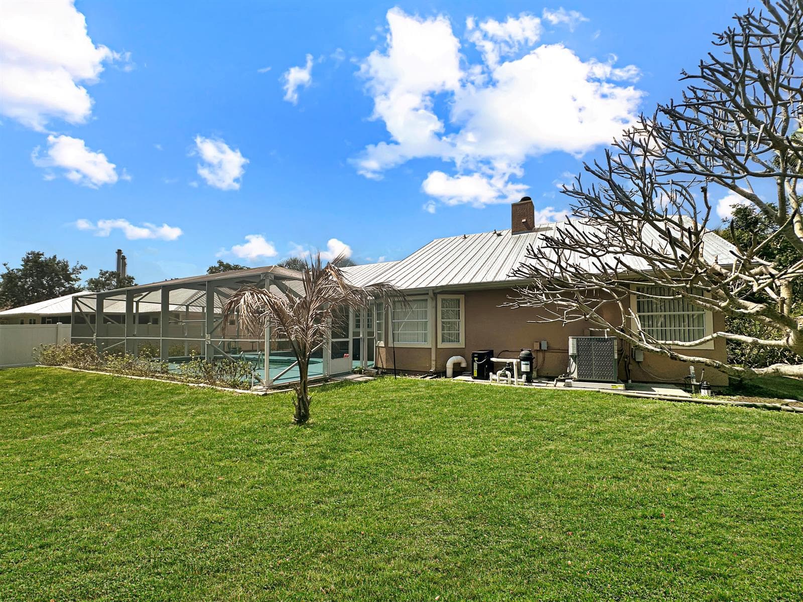 1860 Cobia Drive photo 2