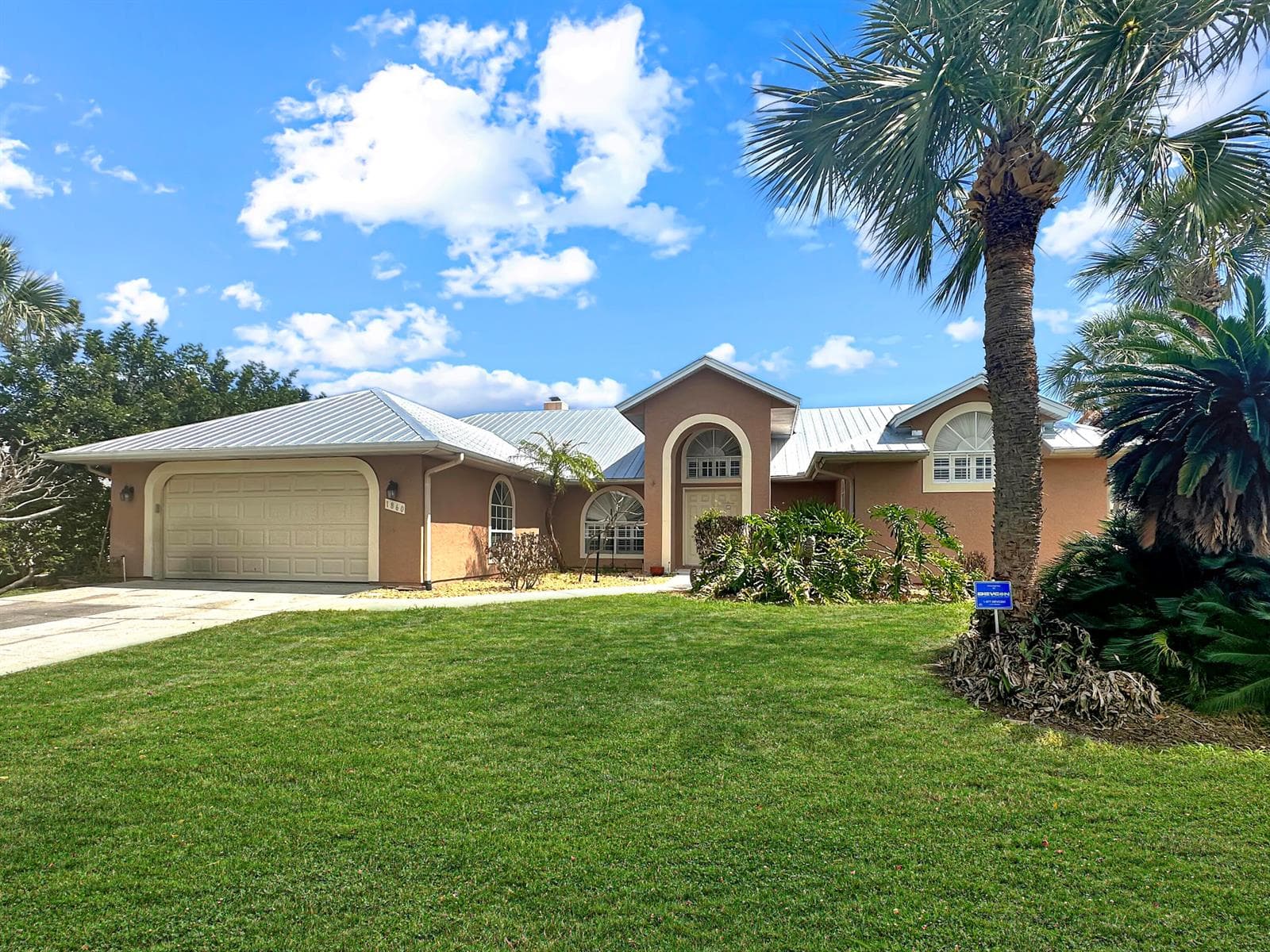 1860 Cobia Drive photo 1