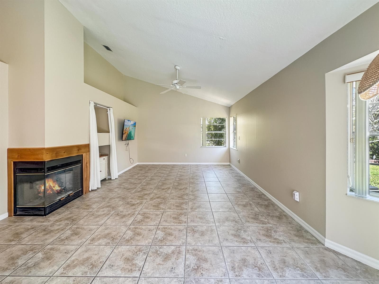 1860 Cobia Drive photo 14
