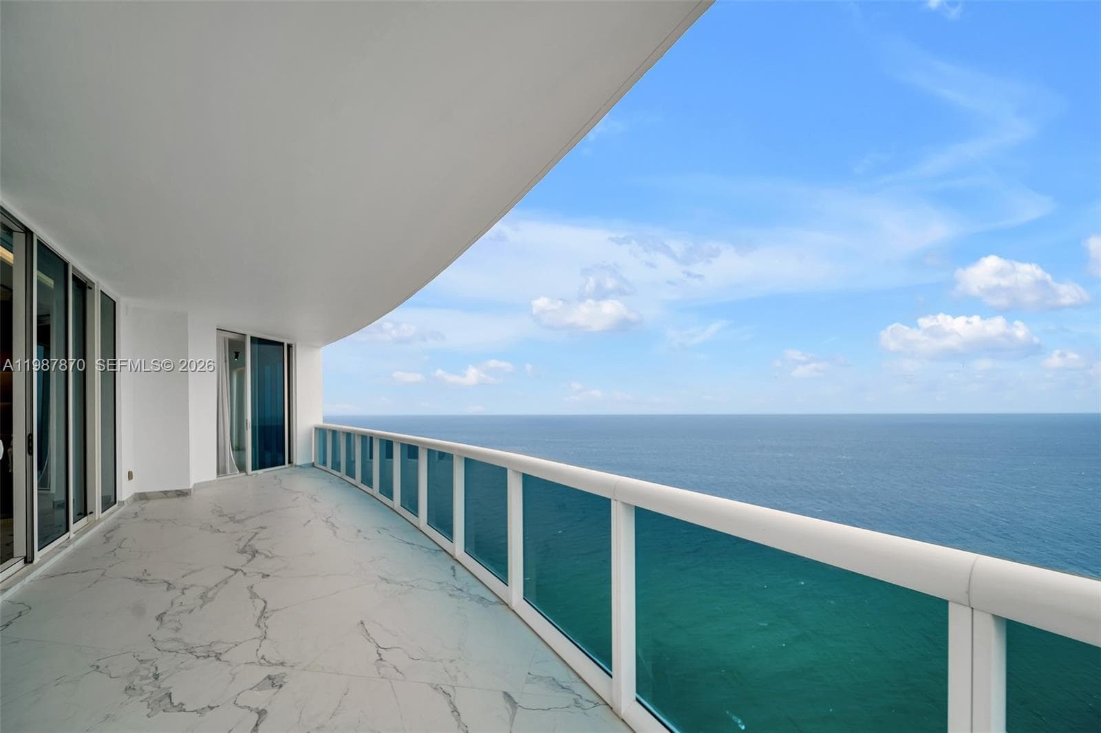 2711 S Ocean Dr 3905 photo 23