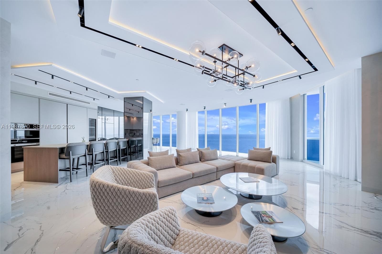 2711 S Ocean Dr 3905 photo 4