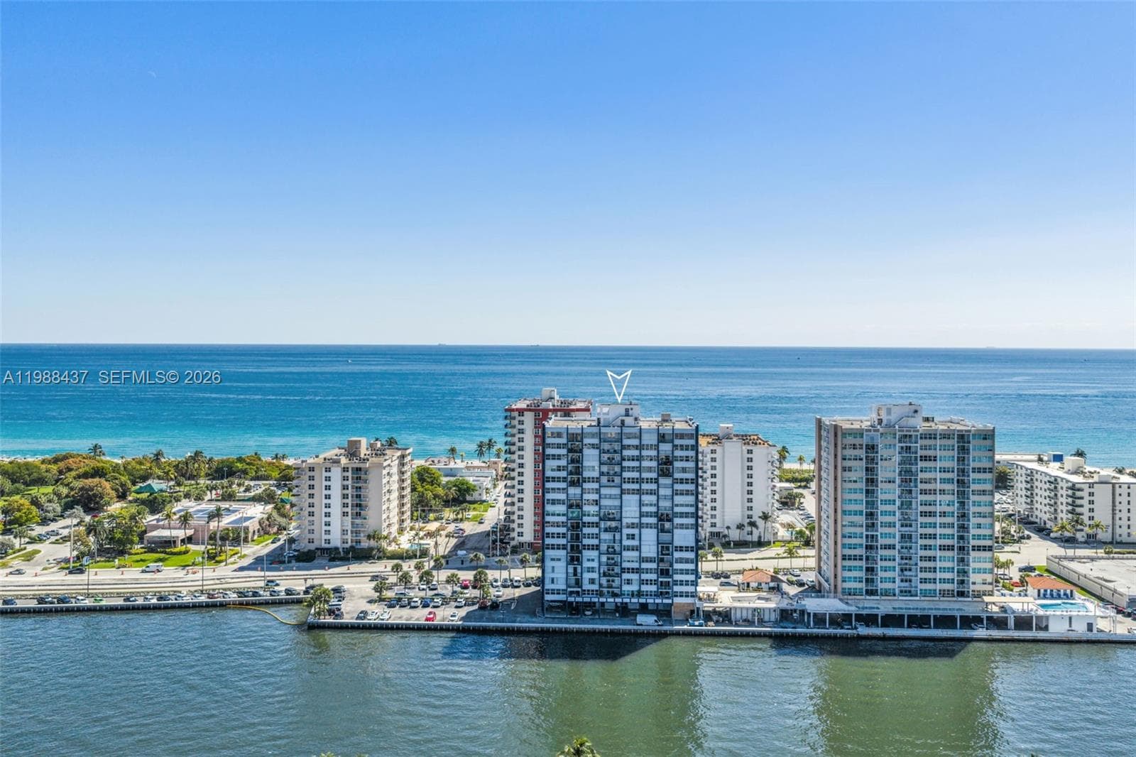 1400 S Ocean Dr 804 photo 2