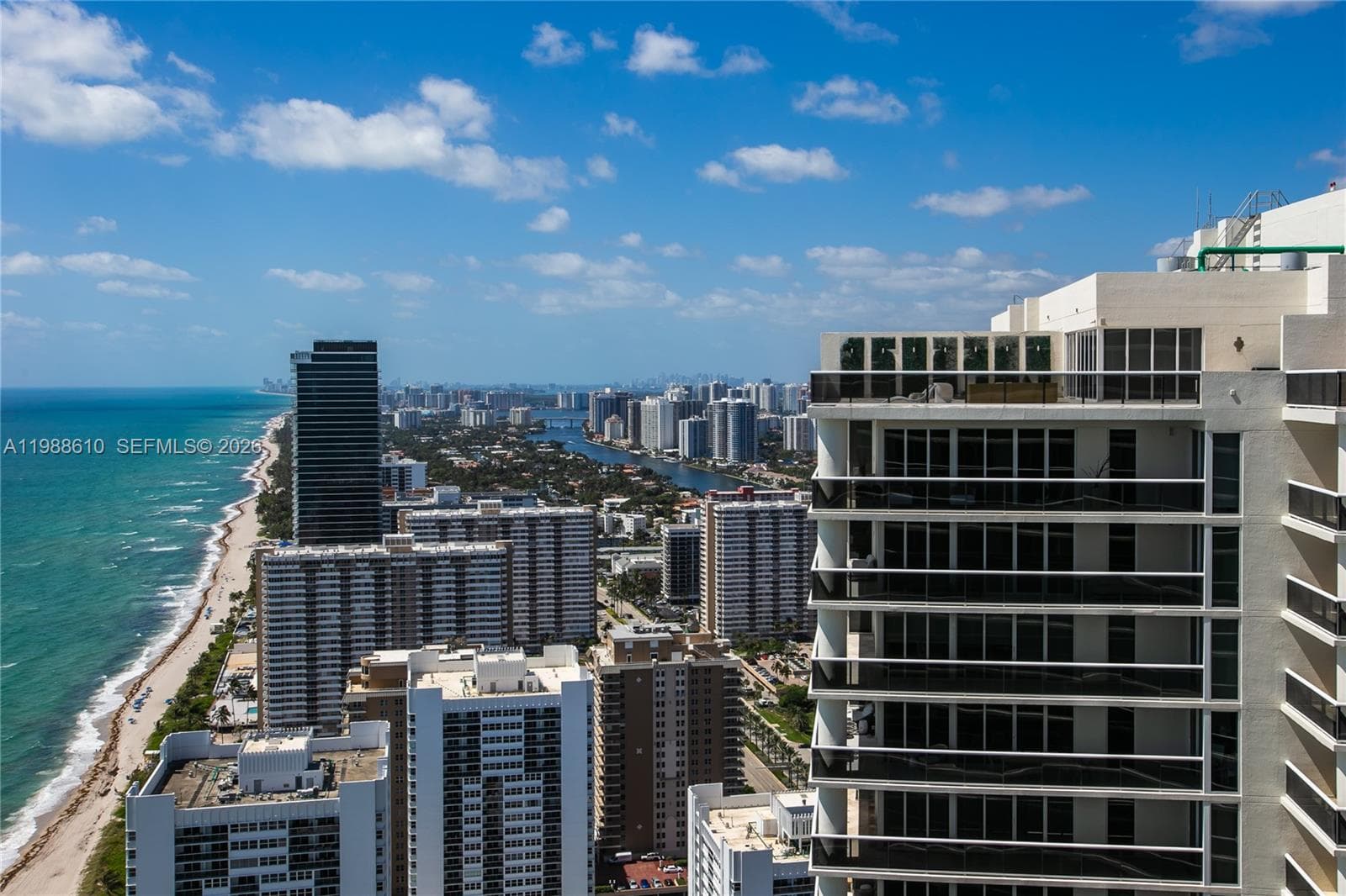 1830 S Ocean Dr 4504 photo 2