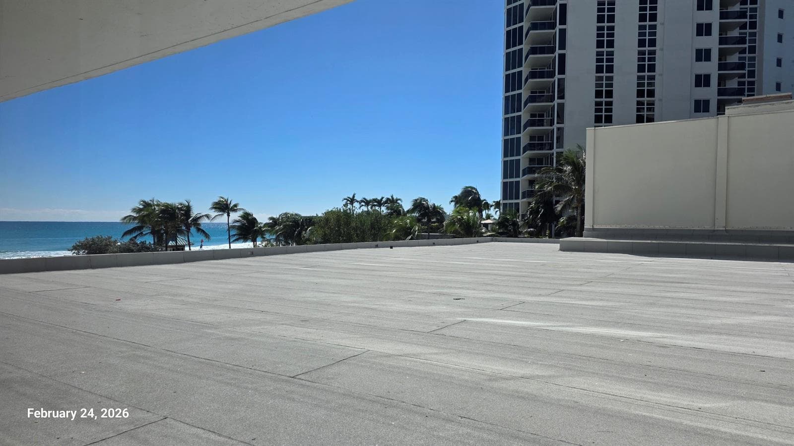 19201 Collins Avenue 105 photo 8