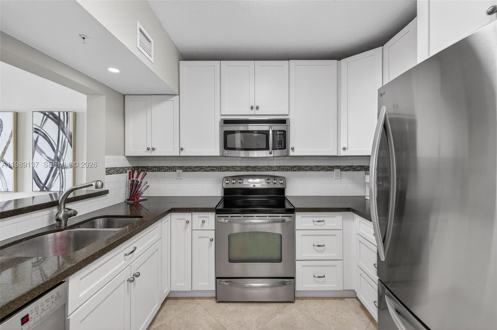 3020 NE 32nd Ave 614 photo 16
