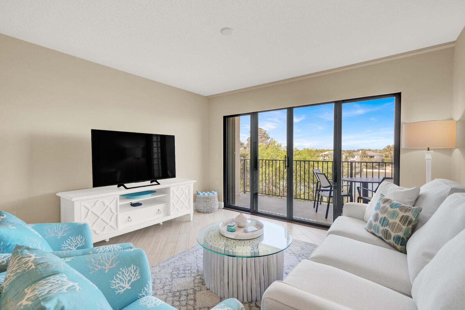 1001 Seafarer Circle 405 photo 13