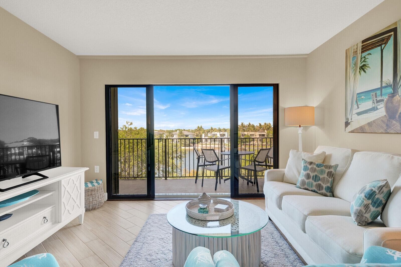 1001 Seafarer Circle 405 photo 14