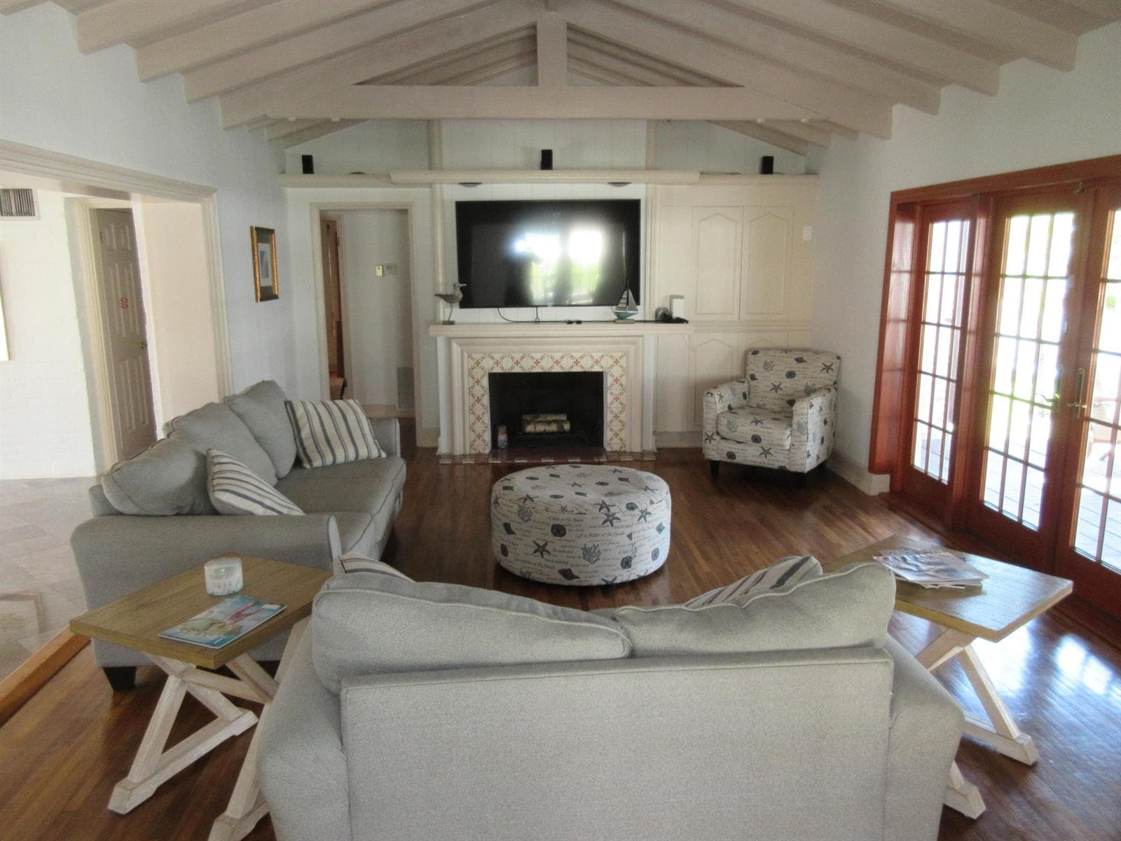 609 Isle Of Palms Drive photo 5