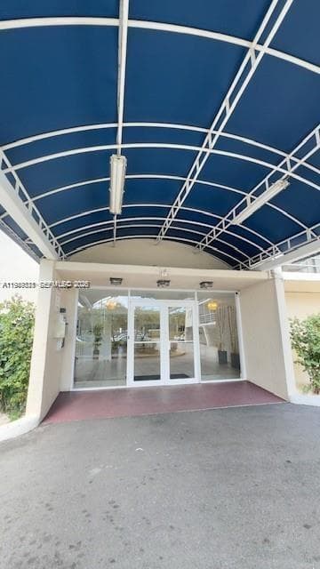 2821 N Miami Beach Blvd 2K photo 6