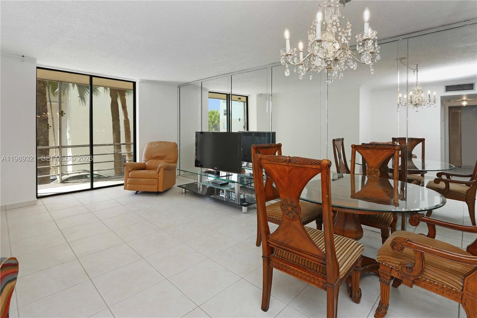 2821 N Miami Beach Blvd 2K photo 16