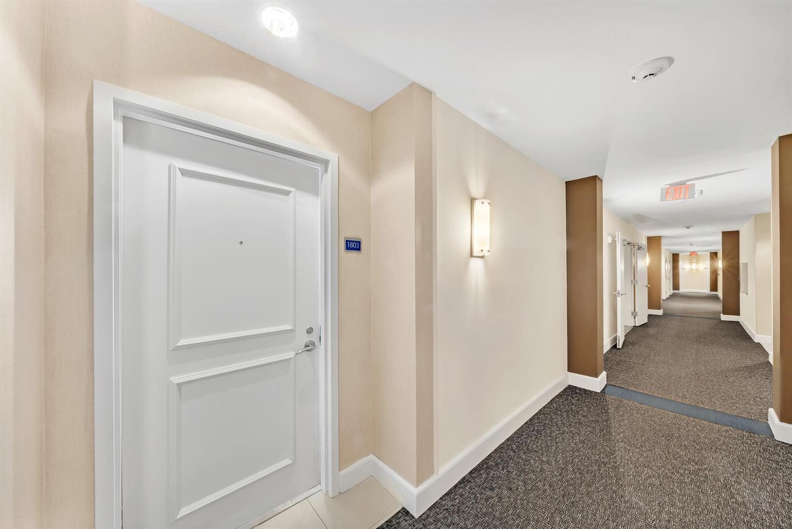 1945 S Ocean Drive 1803 photo 3
