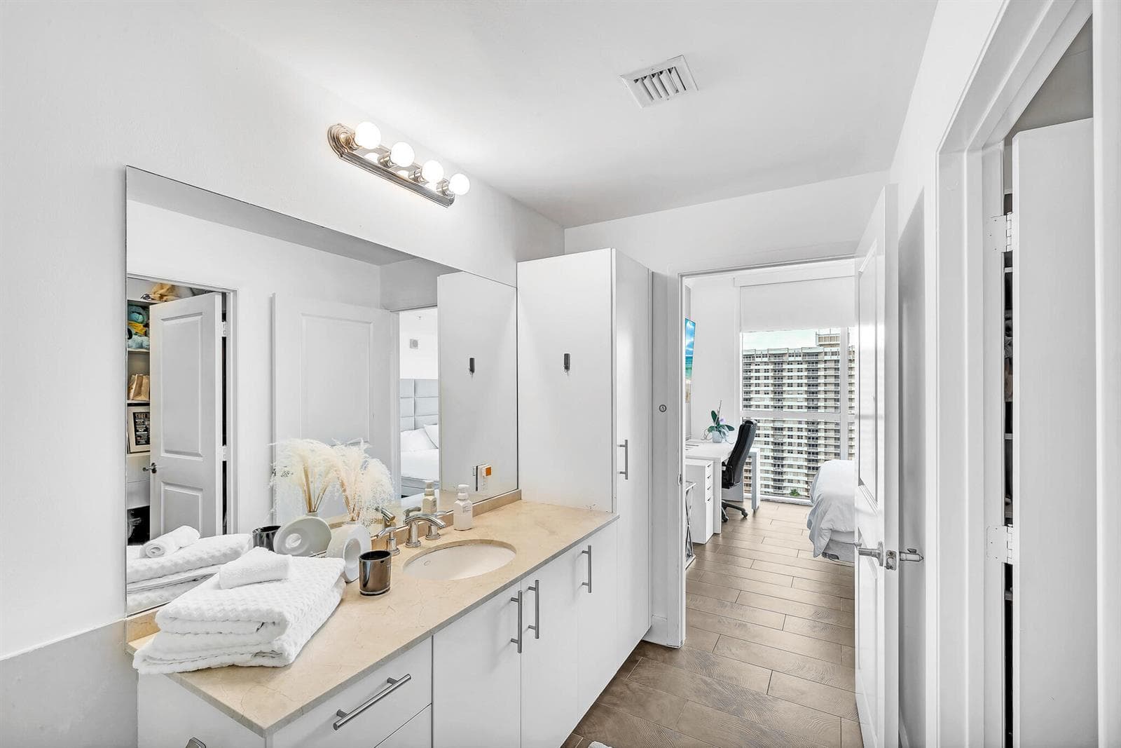 1945 S Ocean Drive 1803 photo 24