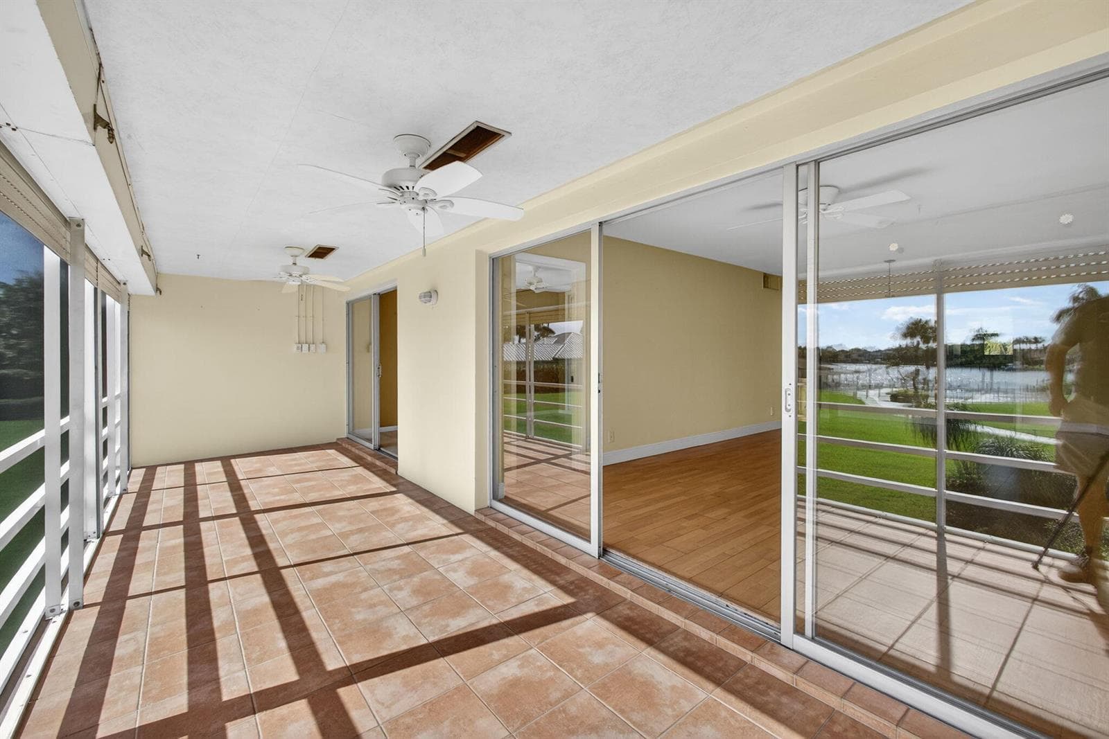 478 Tequesta Drive 205 photo 23