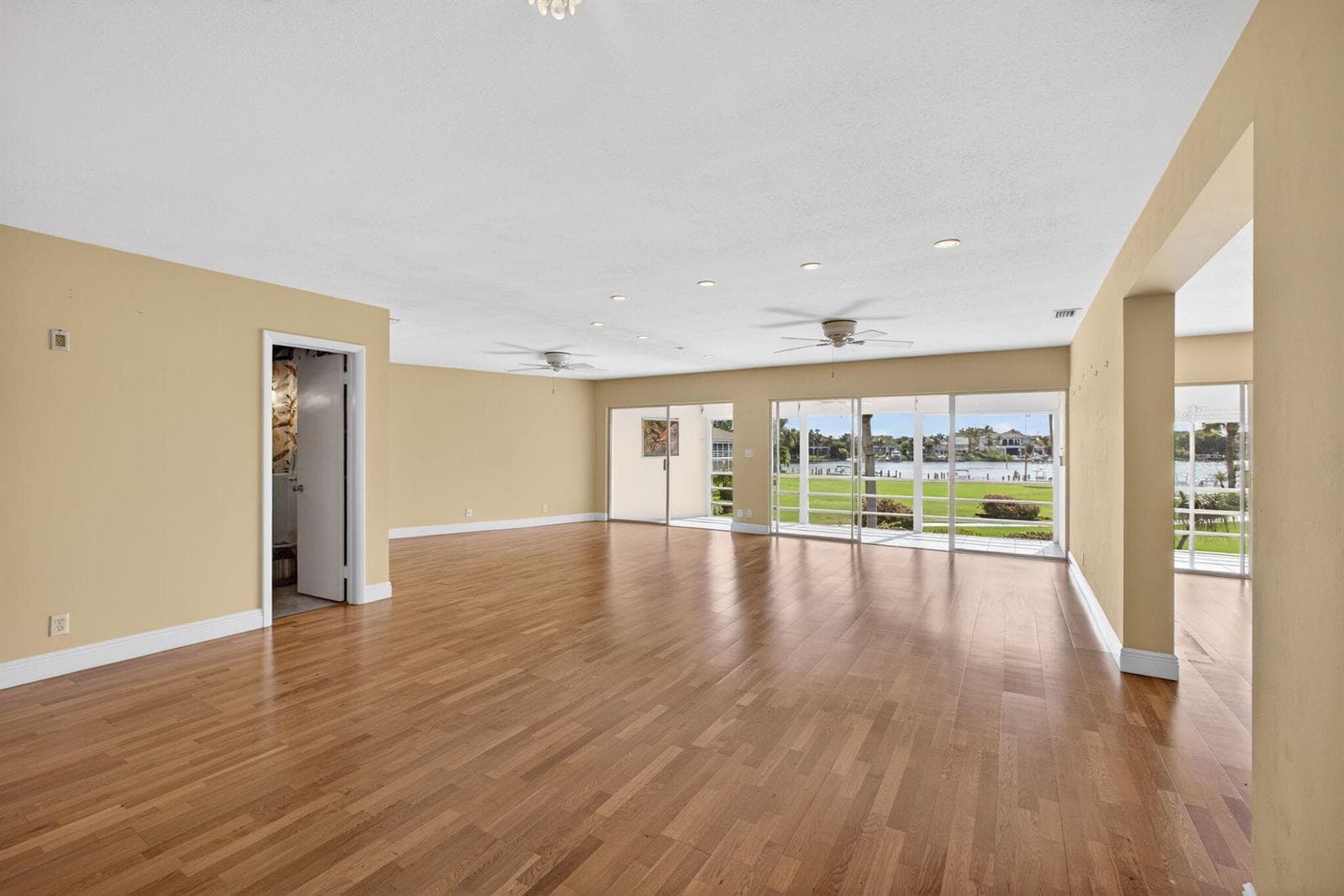 478 Tequesta Drive 205 photo 10