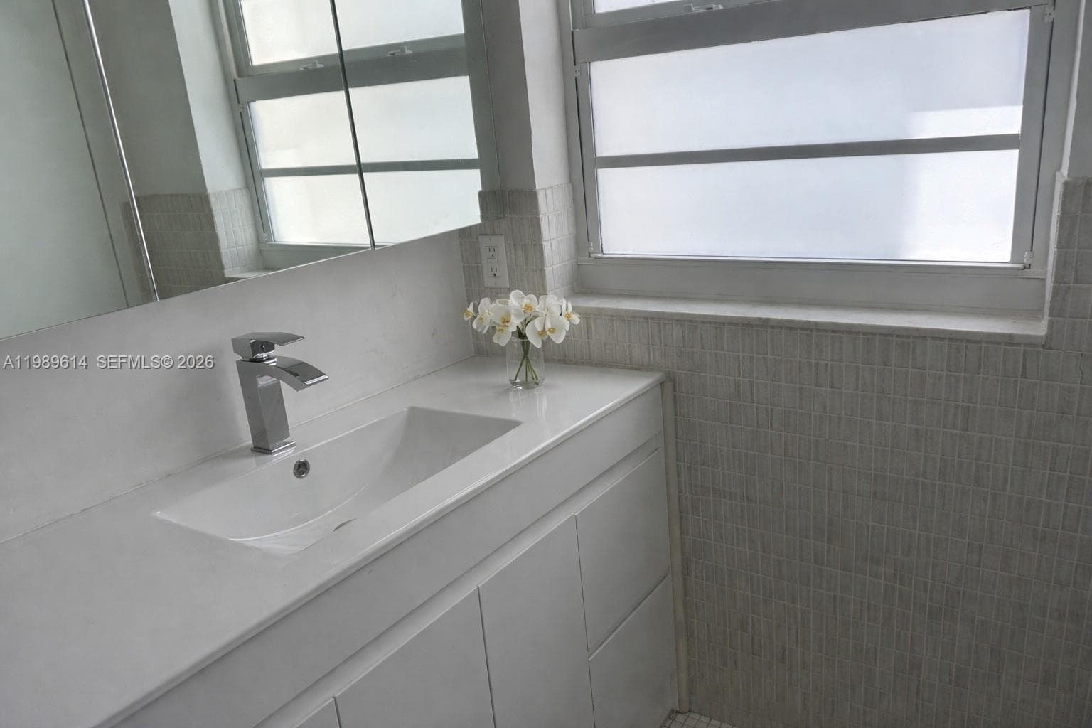 9341 E Bay Harbor Dr 6C photo 23