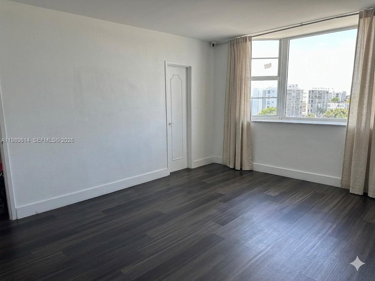 9341 E Bay Harbor Dr 6C photo 16