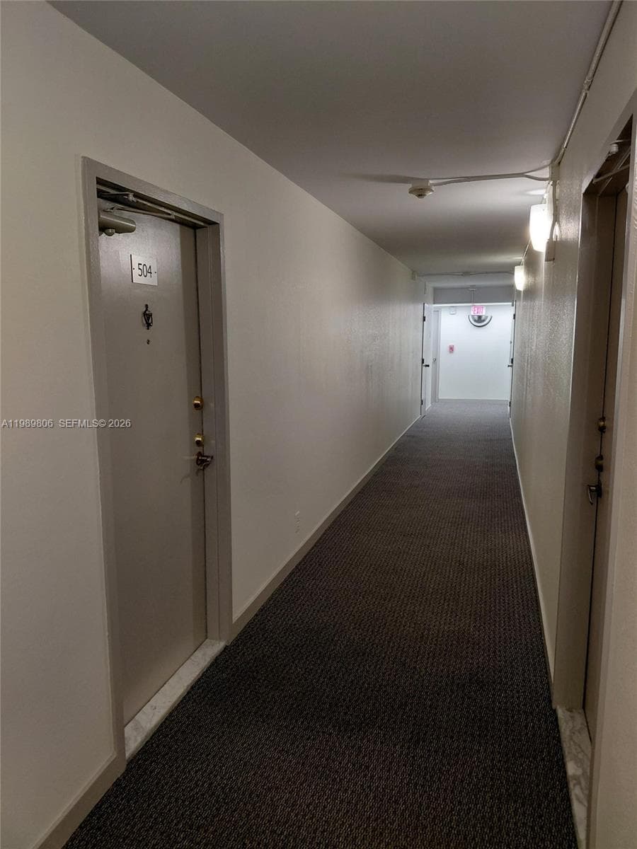 3113 S Ocean Dr 504 photo 6
