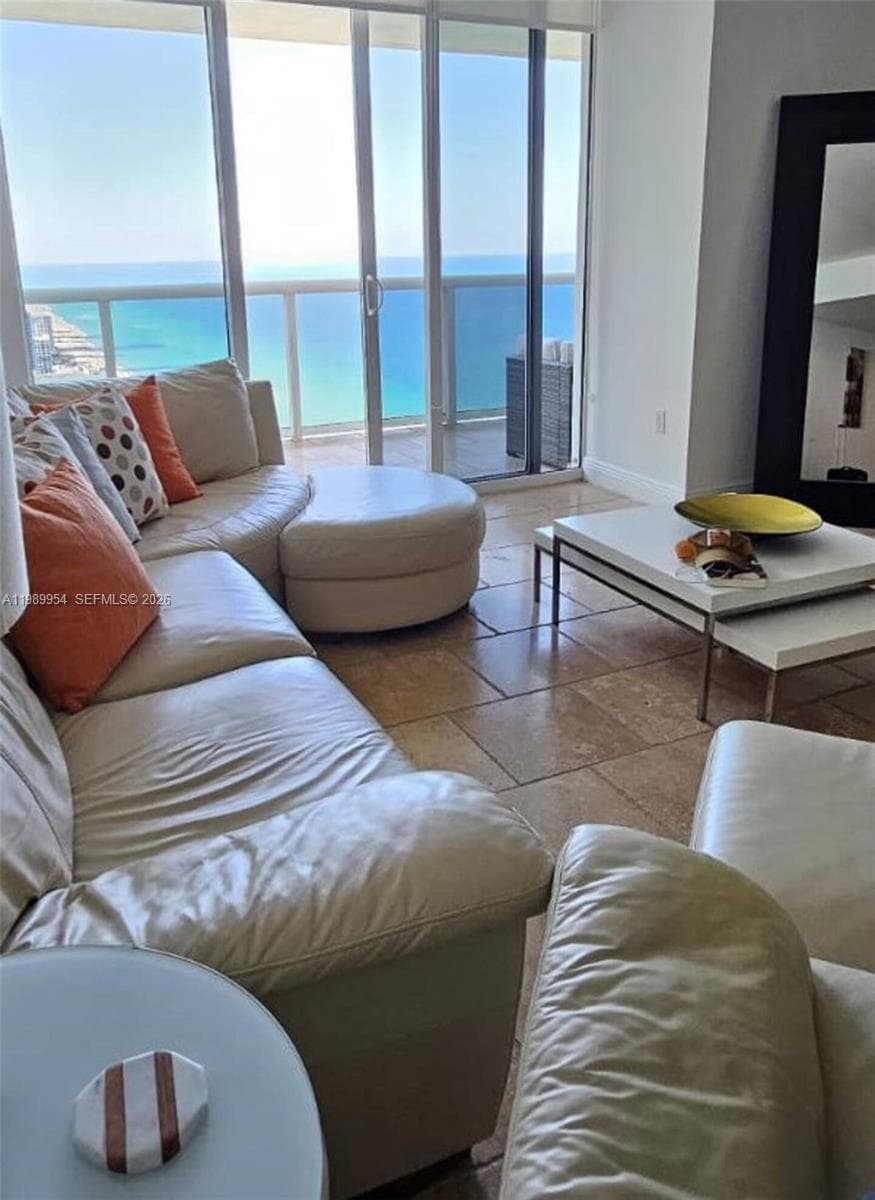 1830 S Ocean Dr 4010 photo 6