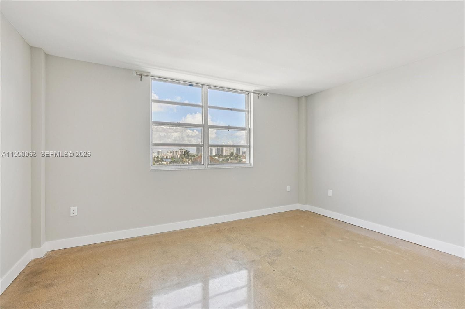 2841 NE 163rd St 605 photo 21