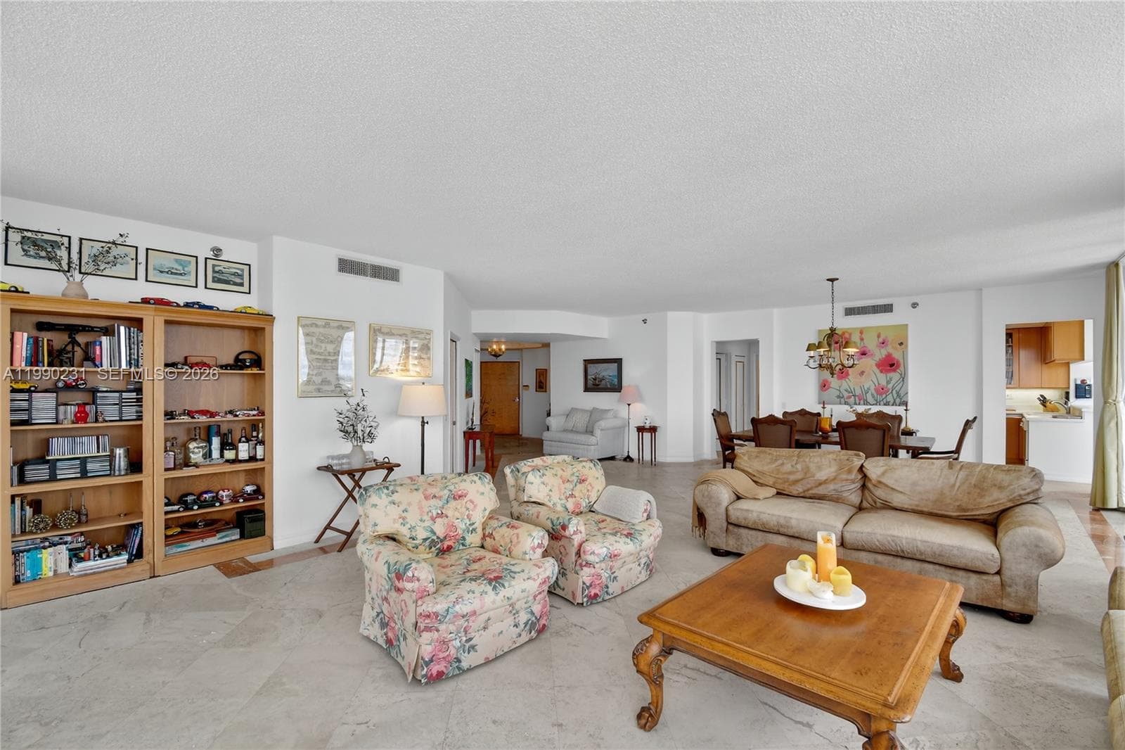21150 Point Pl 1505 photo 7