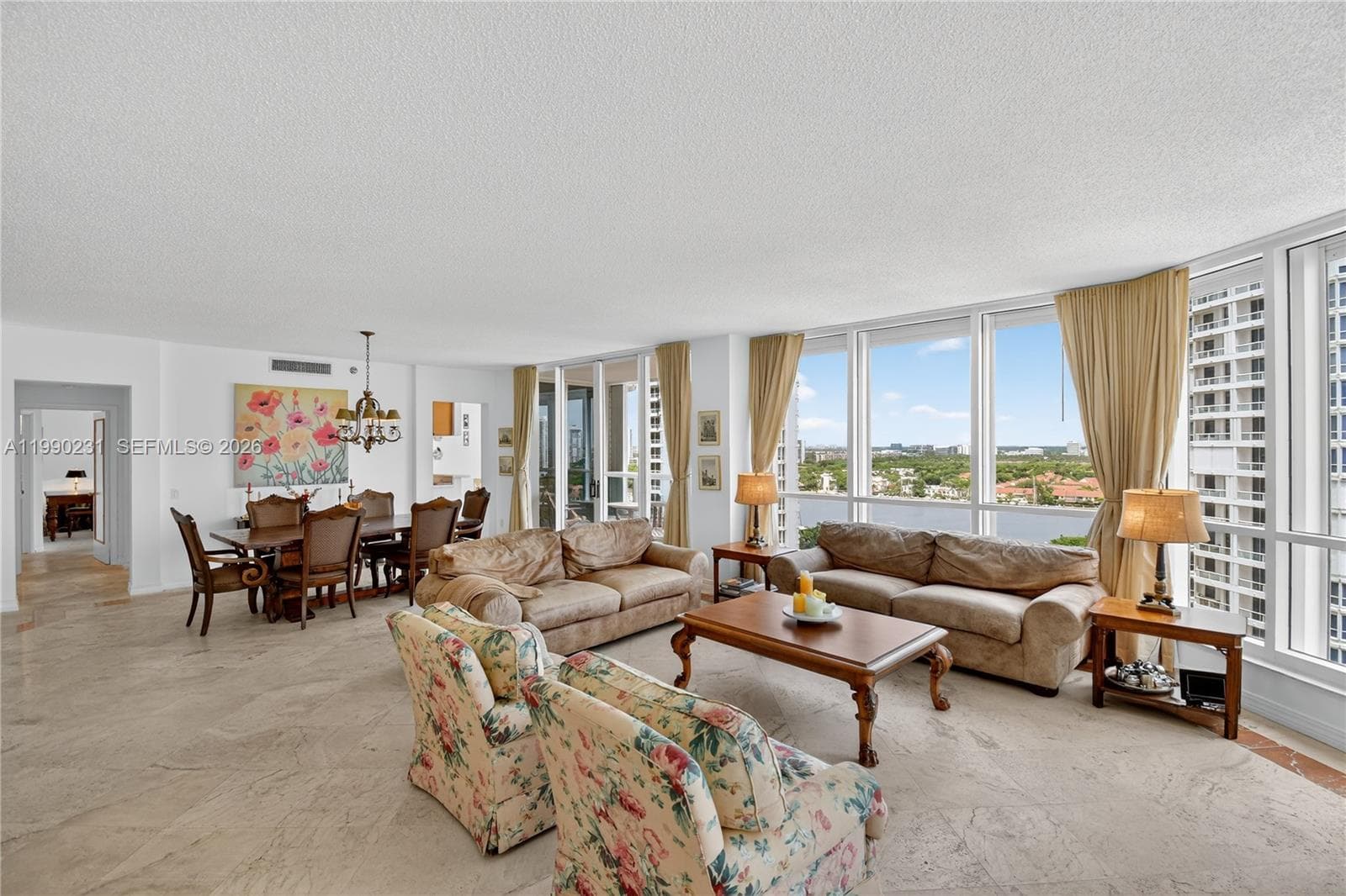 21150 Point Pl 1505 photo 3