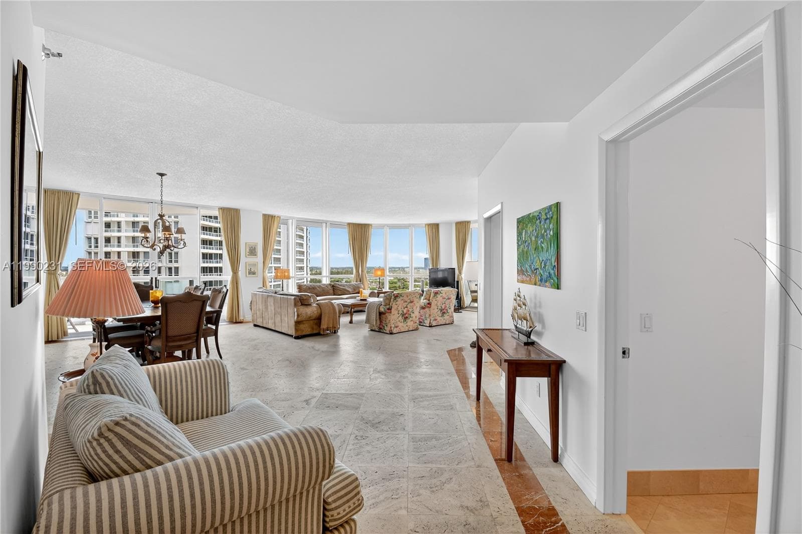 21150 Point Pl 1505 photo 5