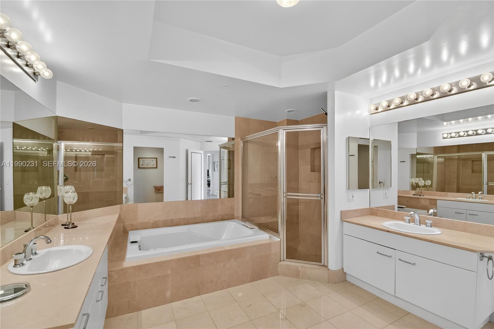 21150 Point Pl 1505 photo 20