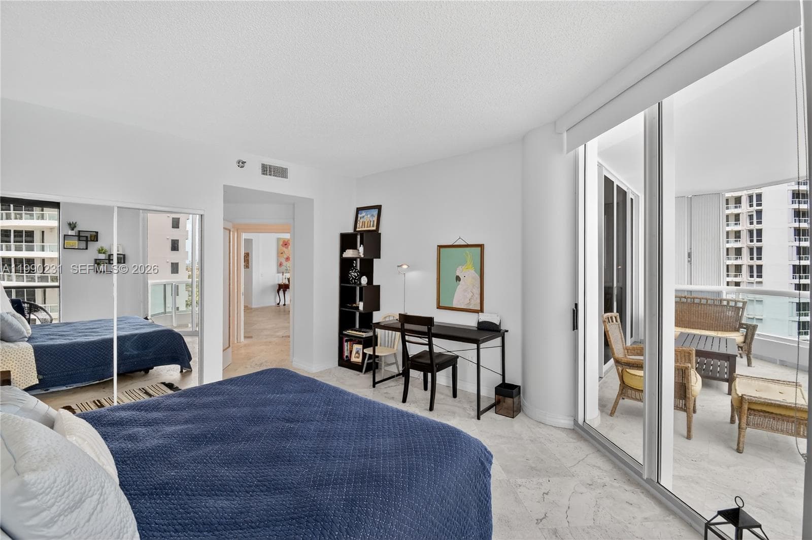 21150 Point Pl 1505 photo 24