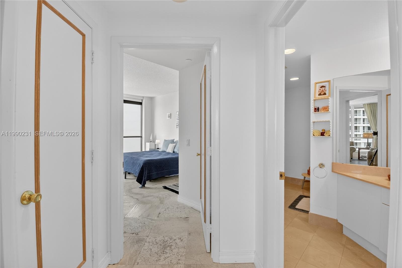 21150 Point Pl 1505 photo 25
