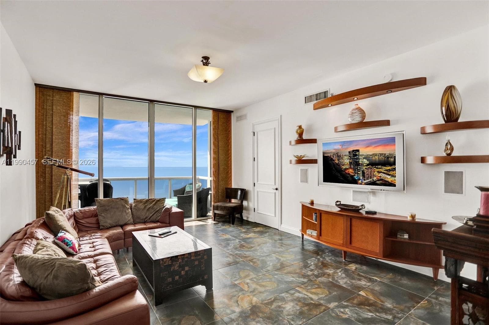 18101 Collins 4106 +Cabana photo 6
